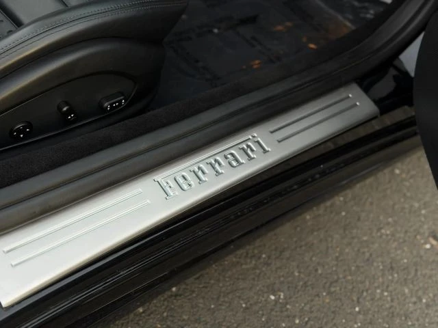 2010 Ferrari California - Image 17 of 31