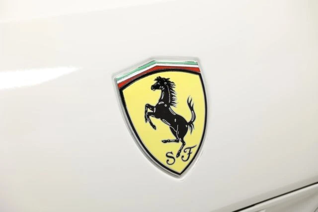 2010 Ferrari California - Image 8 of 31