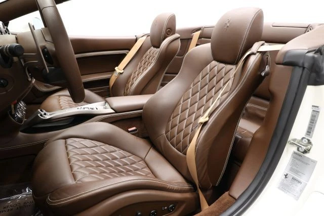2010 Ferrari California - Image 18 of 31