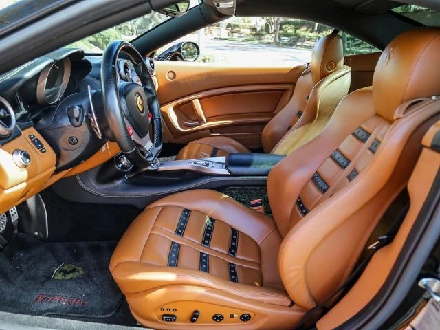 2010 Ferrari California - Image 23 of 31