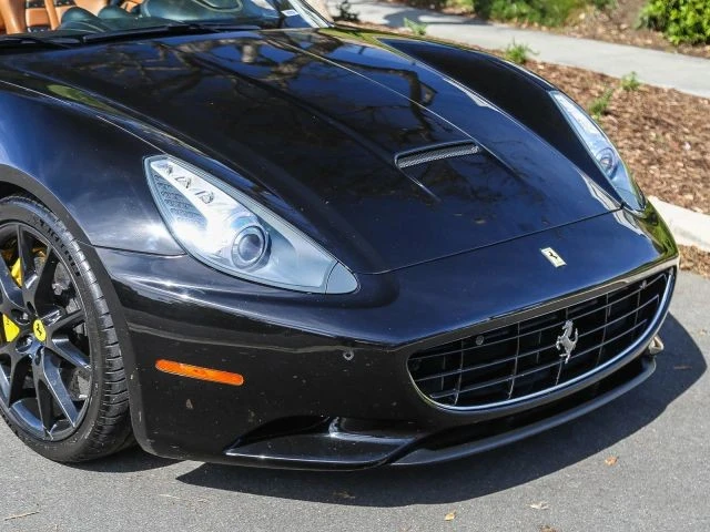 2010 Ferrari California - Image 9 of 31