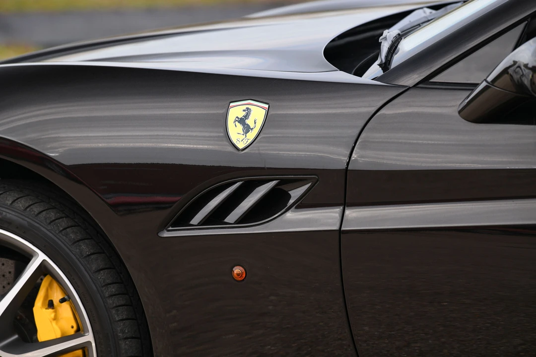 2010 Ferrari California - Image 28 of 31