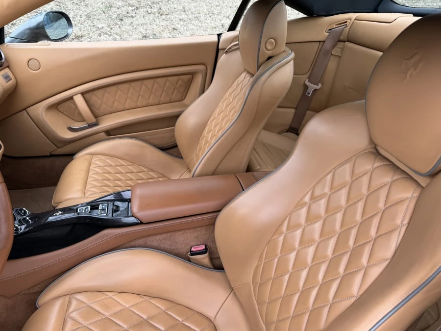 2010 Ferrari California - Image 6 of 8
