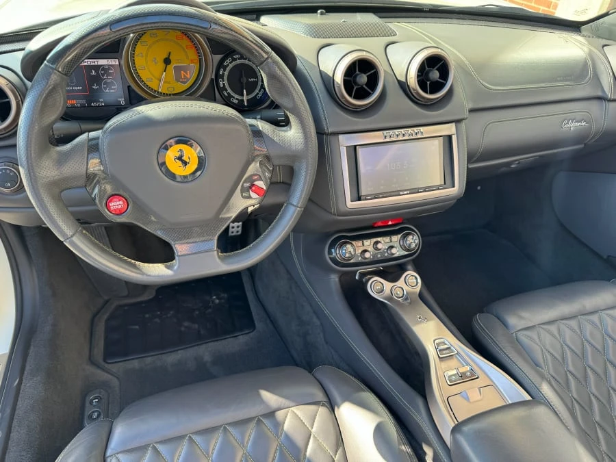 2010 Ferrari California - Image 9 of 14