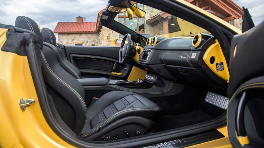 2010 Ferrari California - Image 5 of 21