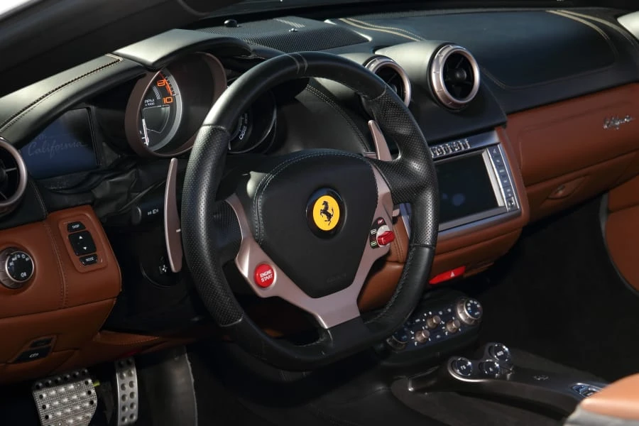 2010 Ferrari California - Image 18 of 31