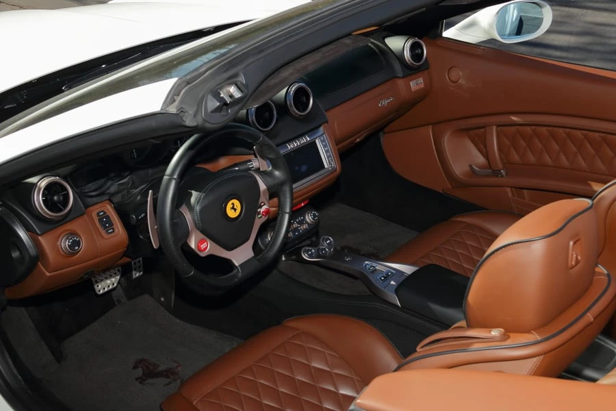 2010 Ferrari California - Image 19 of 31