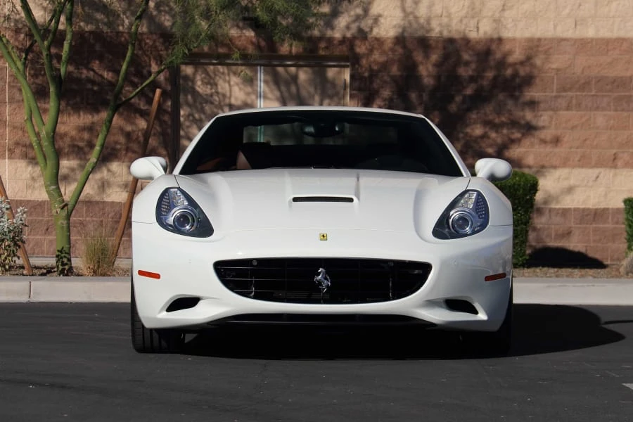 2010 Ferrari California - Image 4 of 31