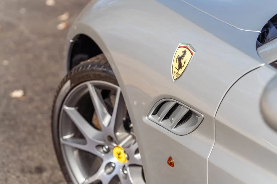2010 Ferrari California - Image 12 of 31