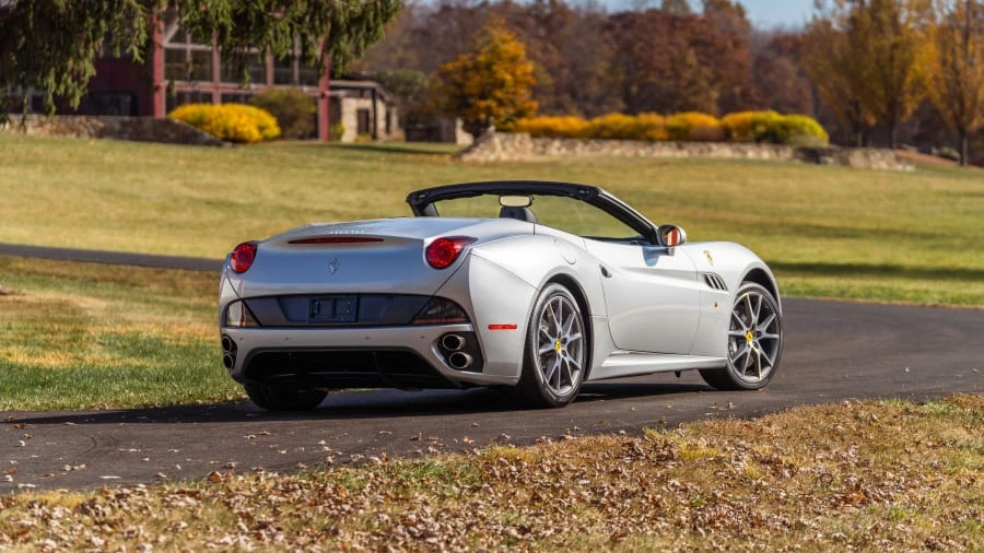 2010 Ferrari California - Image 9 of 31