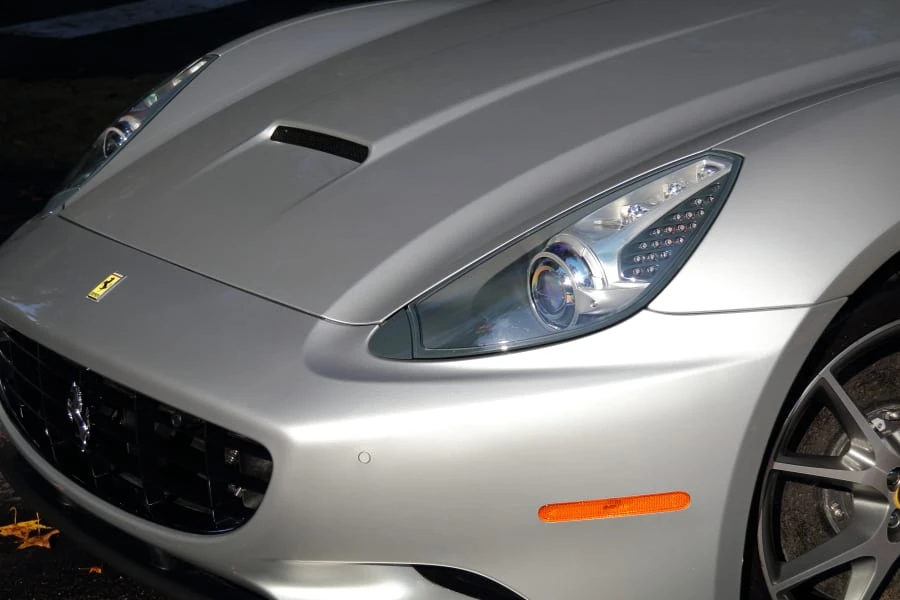 2010 Ferrari California - Image 12 of 31