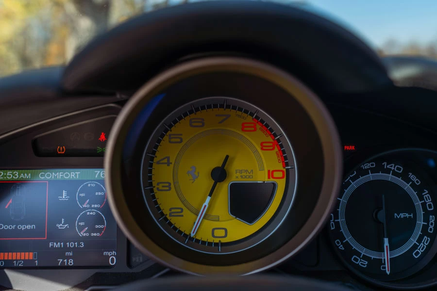 2010 Ferrari California - Image 22 of 31