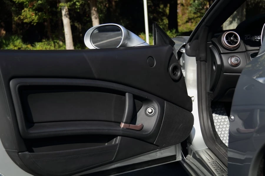 2010 Ferrari California - Image 19 of 31