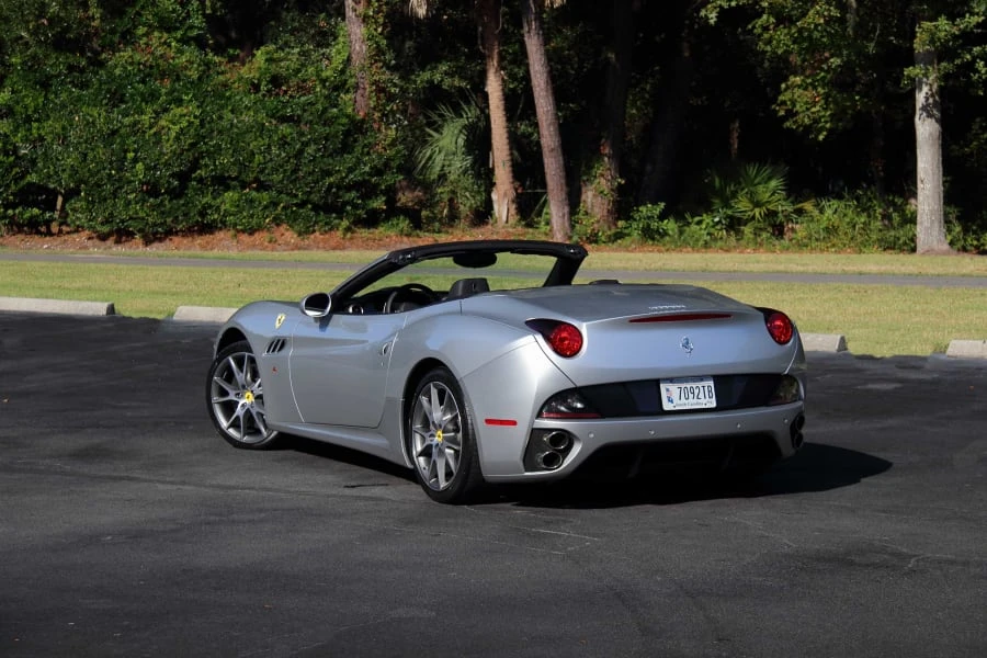 2010 Ferrari California - Image 11 of 31