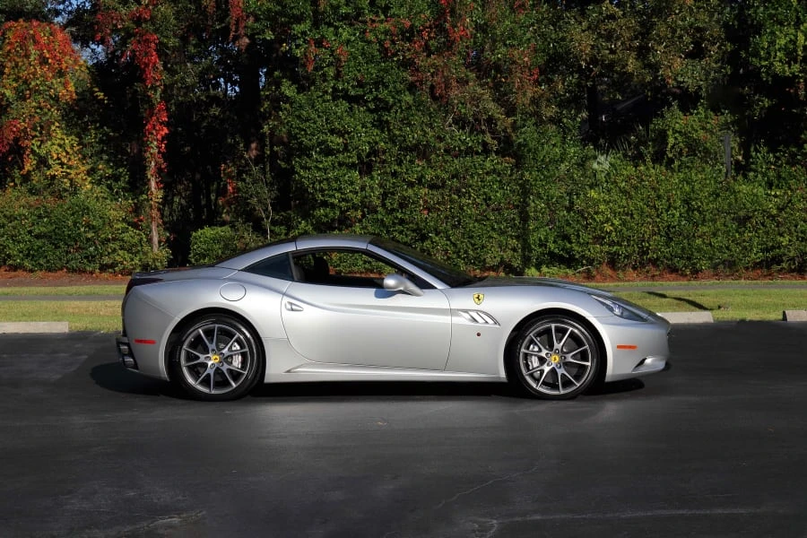 2010 Ferrari California - Image 10 of 31