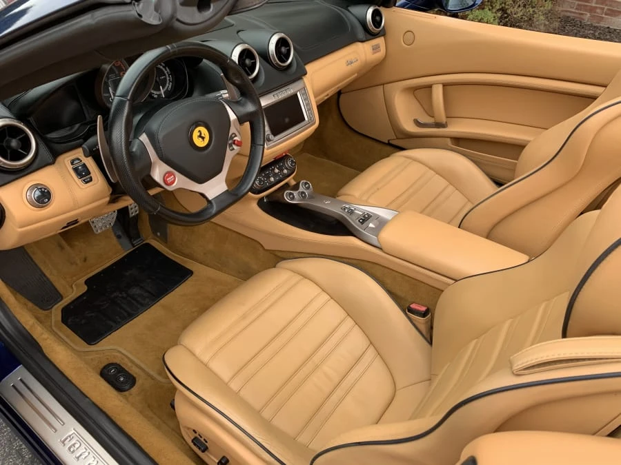 2010 Ferrari California - Image 4 of 10