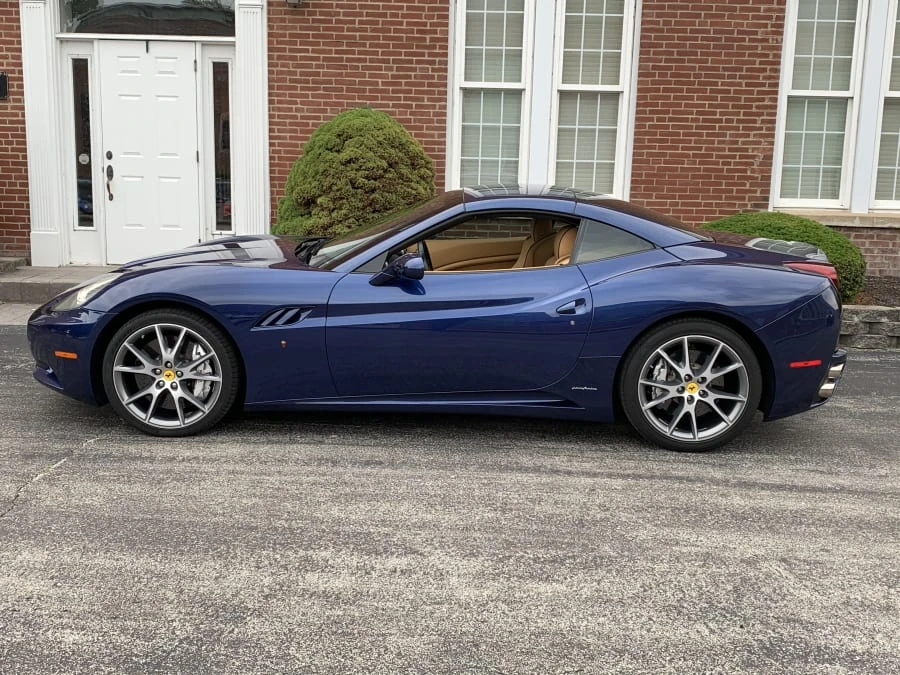 2010 Ferrari California - Image 9 of 10