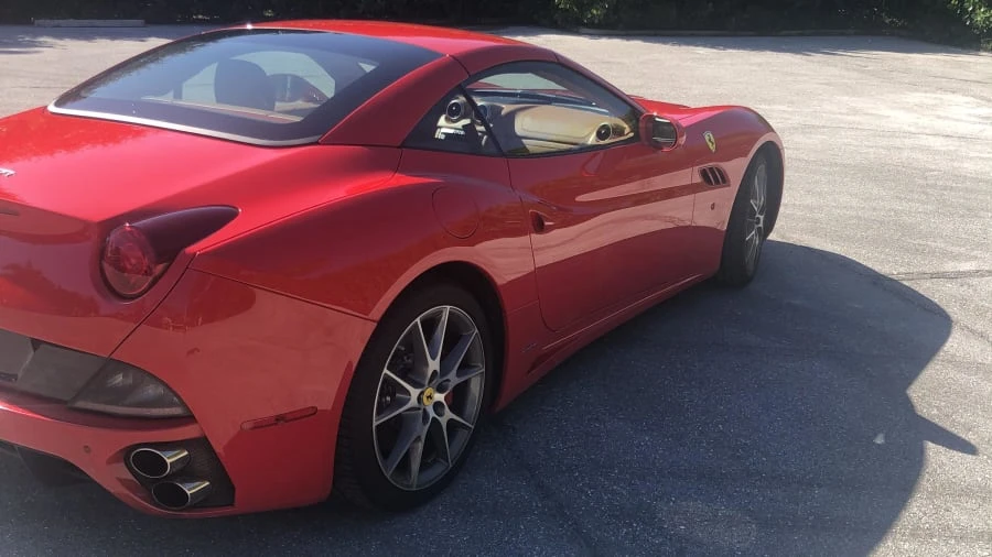 2010 Ferrari California - Image 7 of 17