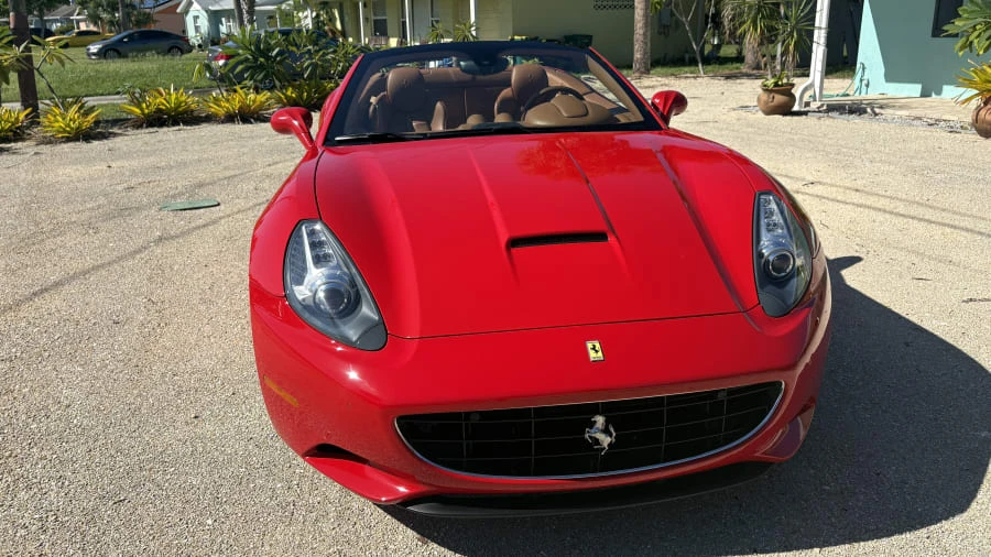 2010 Ferrari California - Image 2 of 24