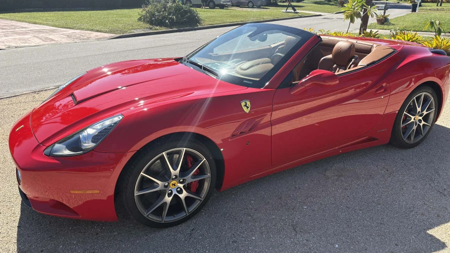 2010 Ferrari California - Image 5 of 24