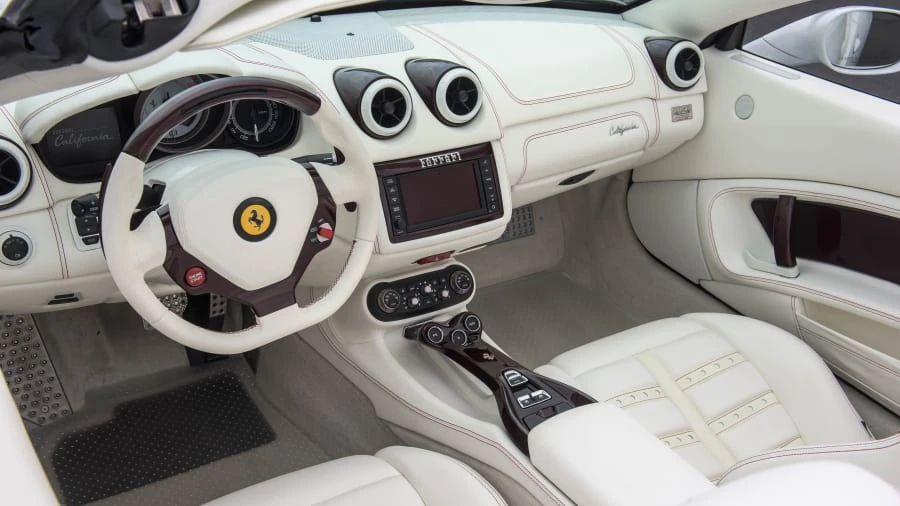 2010 Ferrari California - Image 4 of 12