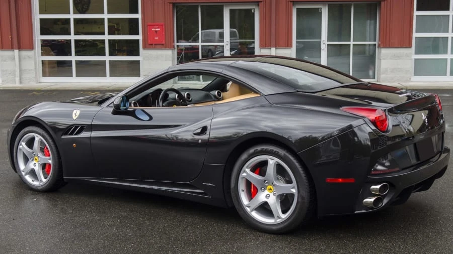 2010 Ferrari California - Image 2 of 20