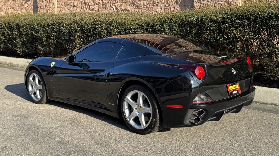 2010 Ferrari California - Image 6 of 13