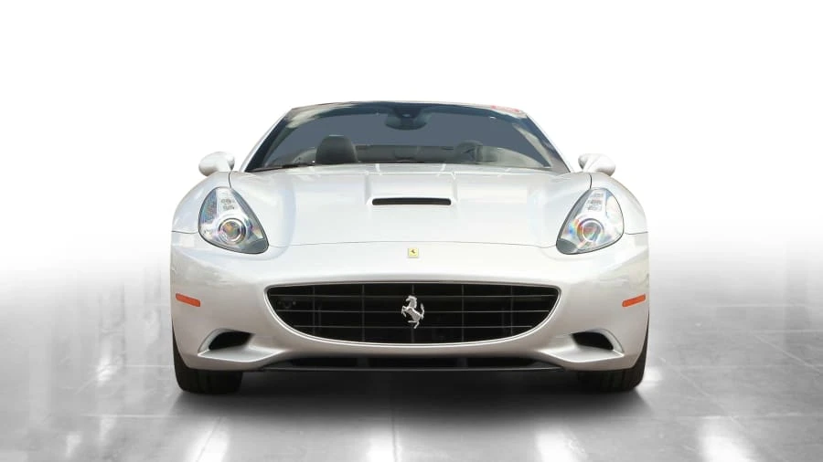 2010 Ferrari California - Image 9 of 12