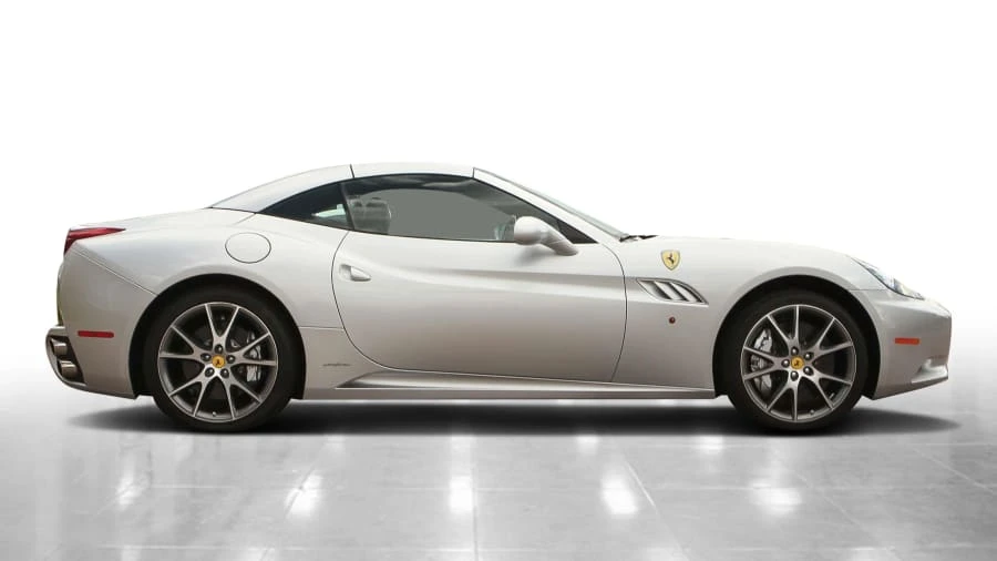 2010 Ferrari California - Image 11 of 12
