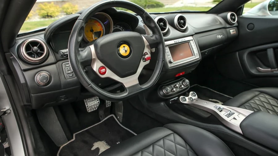 2010 Ferrari California - Image 6 of 12