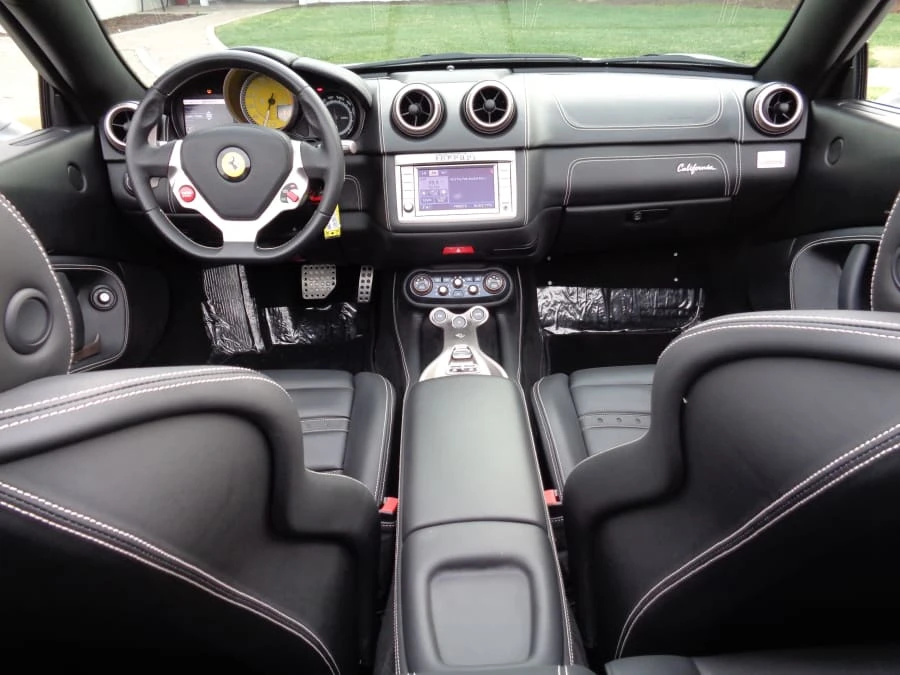 2010 Ferrari California - Image 4 of 7