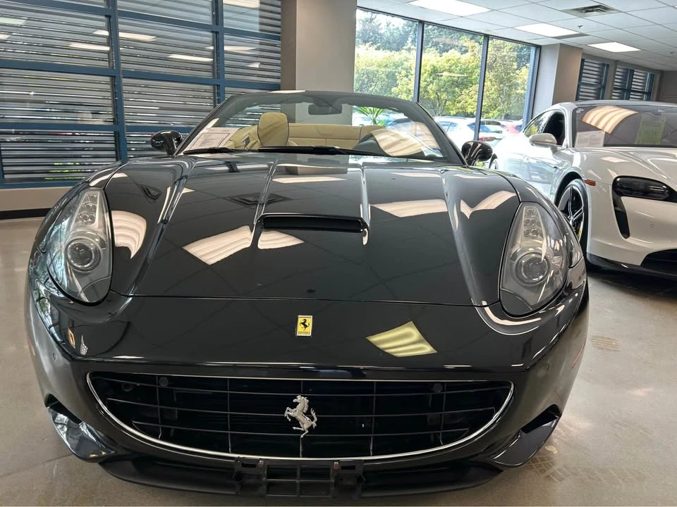 2010 Ferrari California - Image 3 of 14