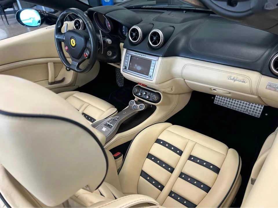 2010 Ferrari California - Image 8 of 14