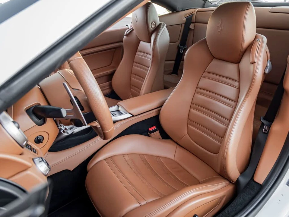 2010 Ferrari California - Image 17 of 31