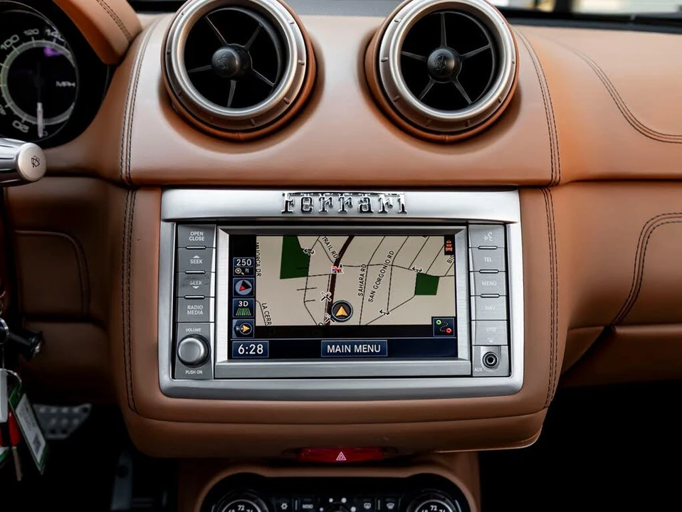 2010 Ferrari California - Image 29 of 31