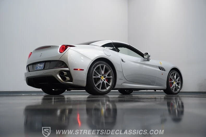 2010 Ferrari California - Image 27 of 31