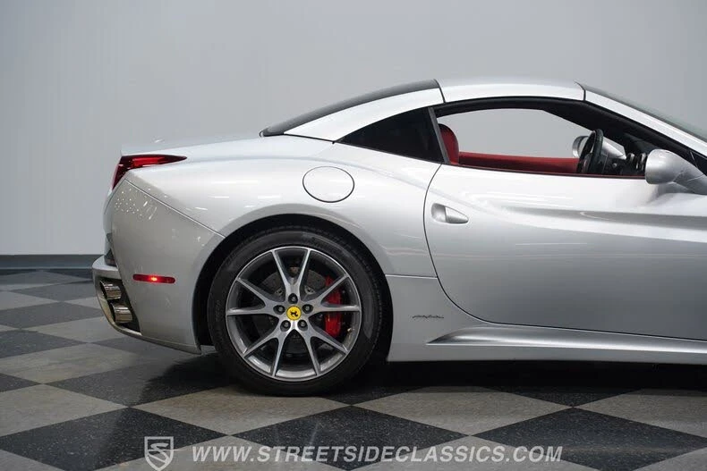 2010 Ferrari California - Image 29 of 31