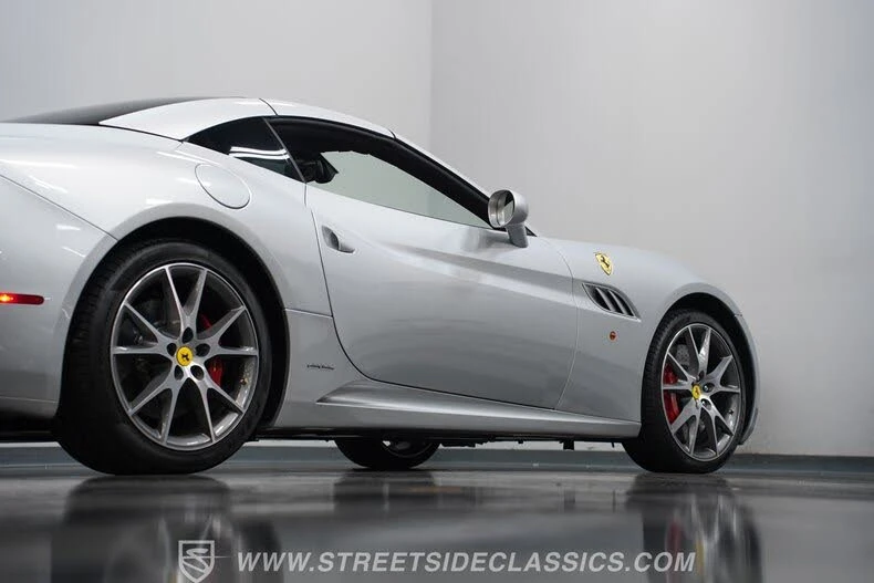 2010 Ferrari California - Image 28 of 31