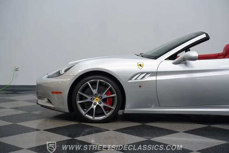 2010 Ferrari California - Image 23 of 31
