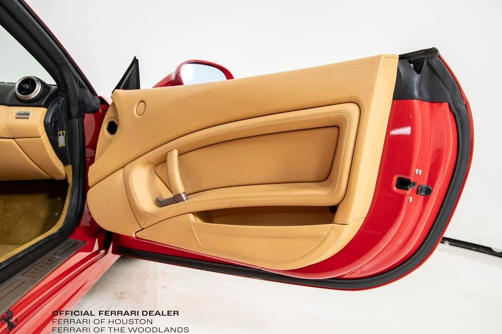 2010 Ferrari California - Image 25 of 31