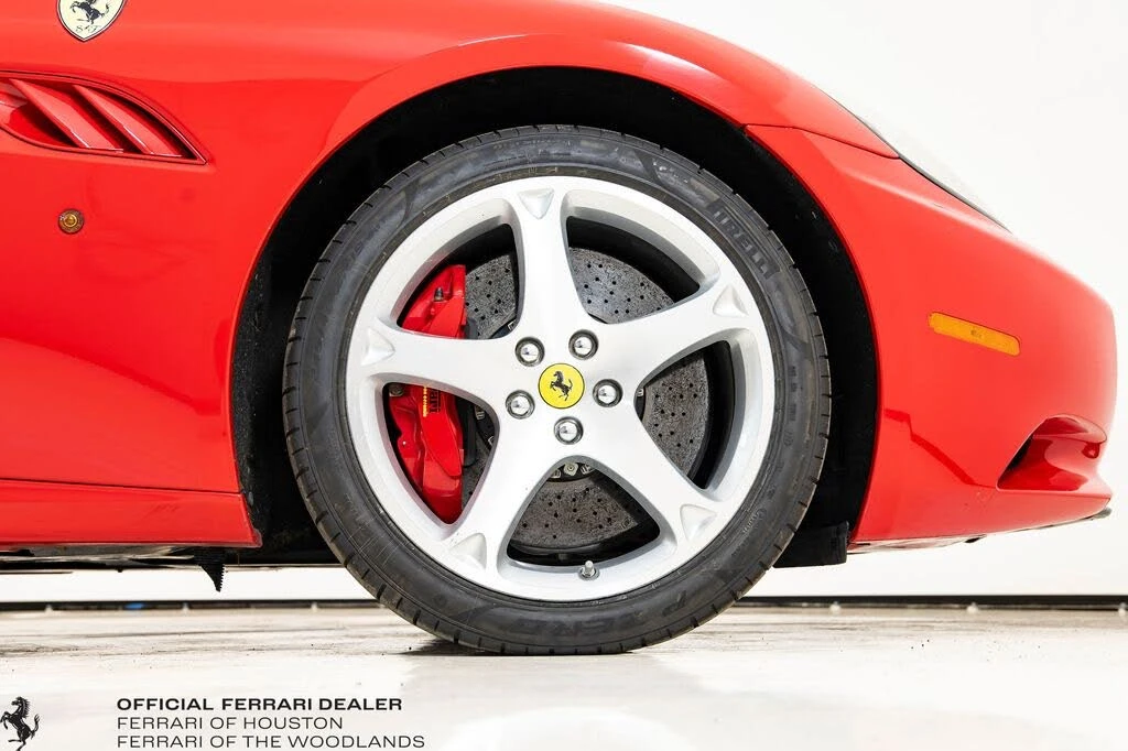 2010 Ferrari California - Image 23 of 31