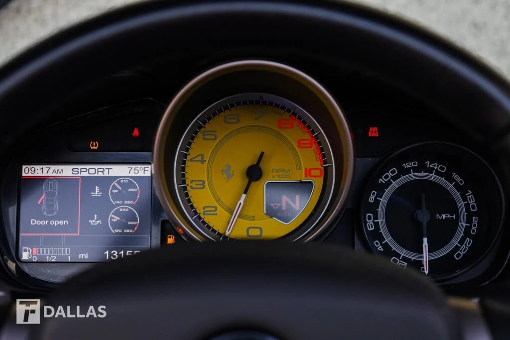 2010 Ferrari California - Image 28 of 31