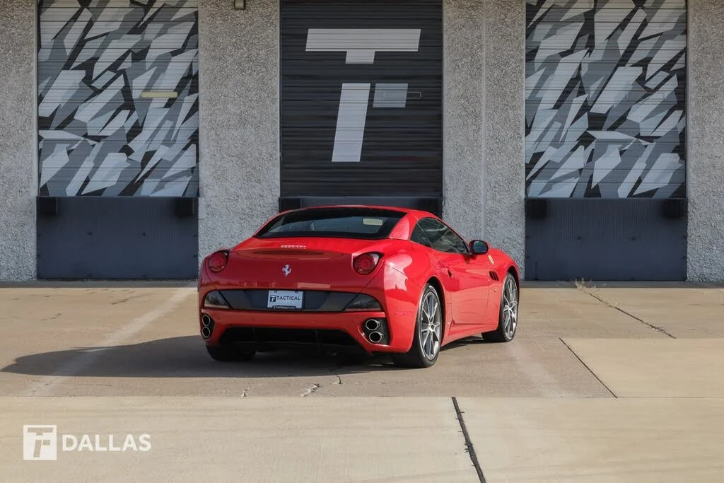 2010 Ferrari California - Image 15 of 31