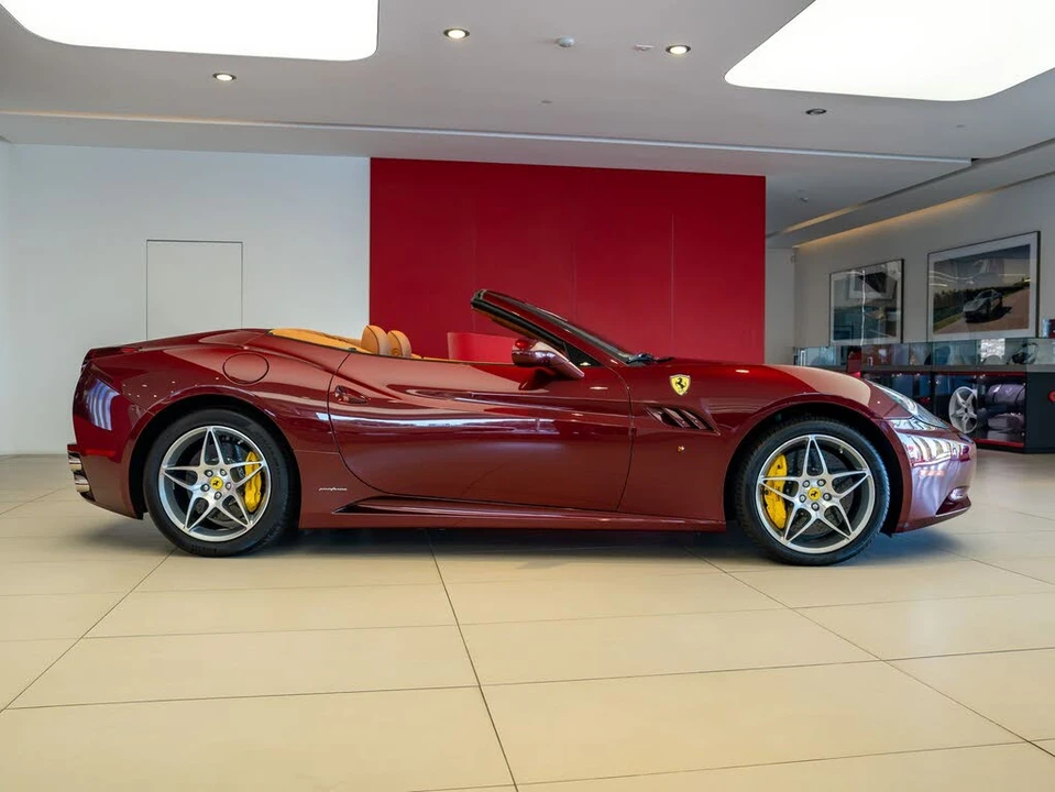 2010 Ferrari California - Image 7 of 31