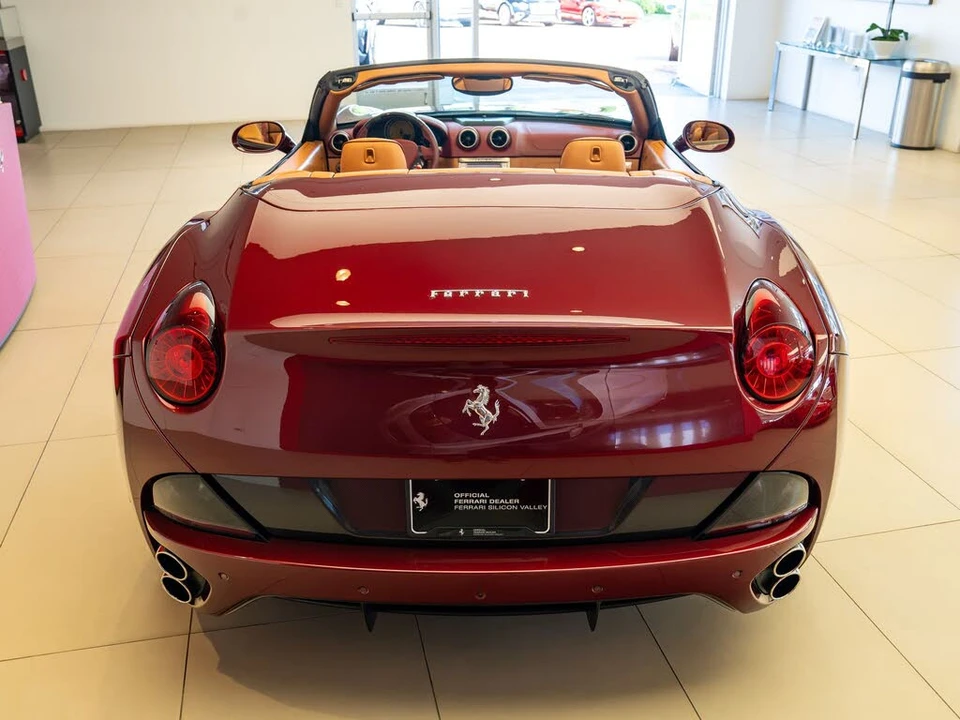 2010 Ferrari California - Image 5 of 31