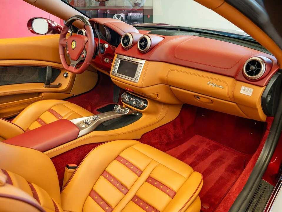 2010 Ferrari California - Image 19 of 31