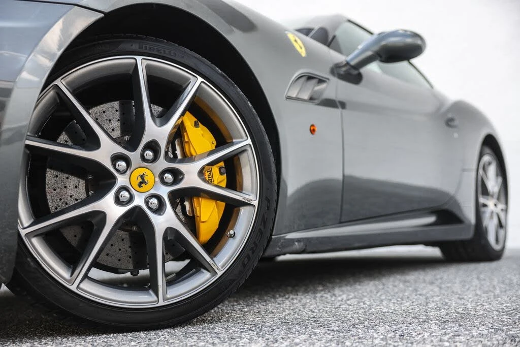 2010 Ferrari California - Image 13 of 31