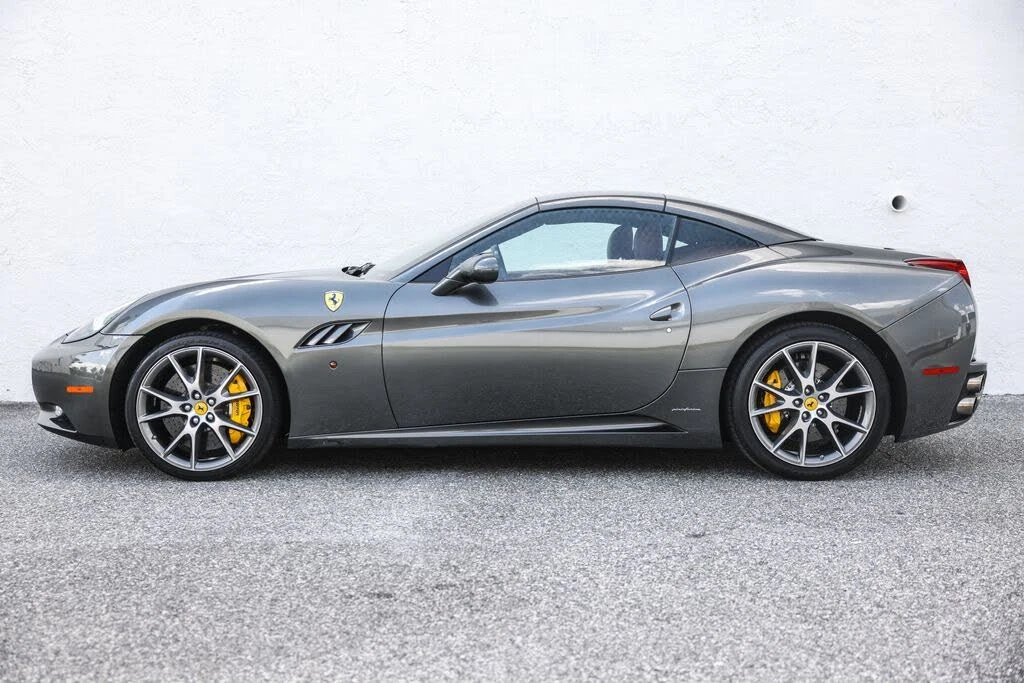 2010 Ferrari California - Image 16 of 31