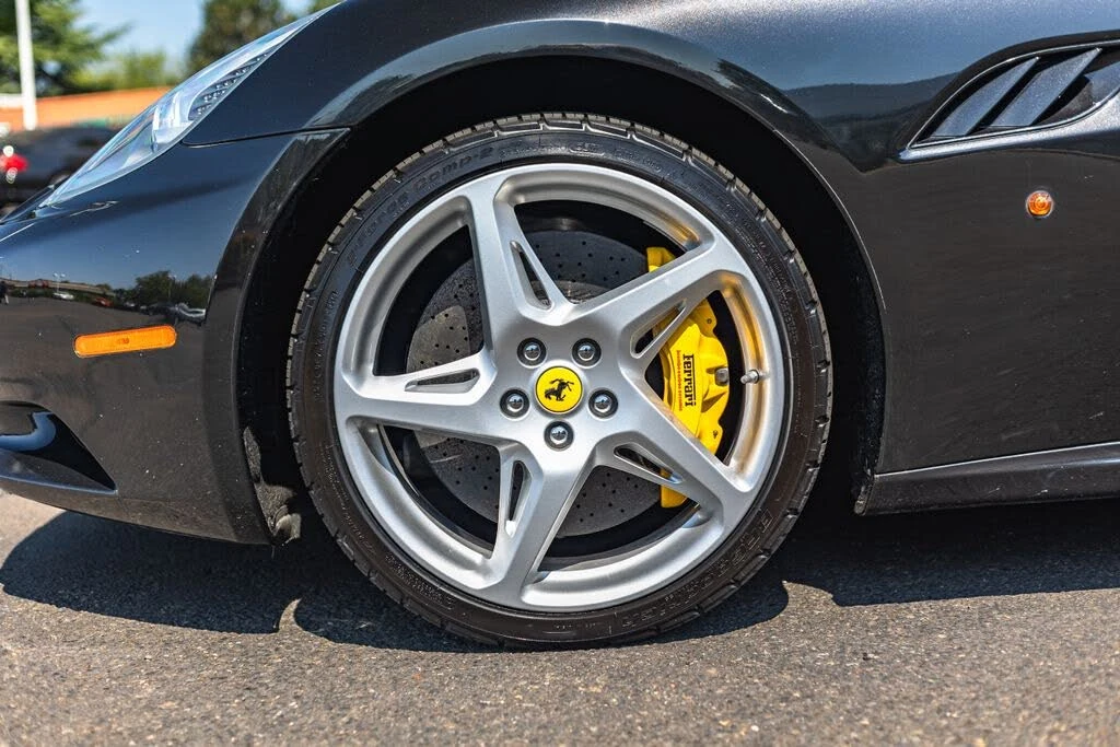2010 Ferrari California - Image 13 of 18