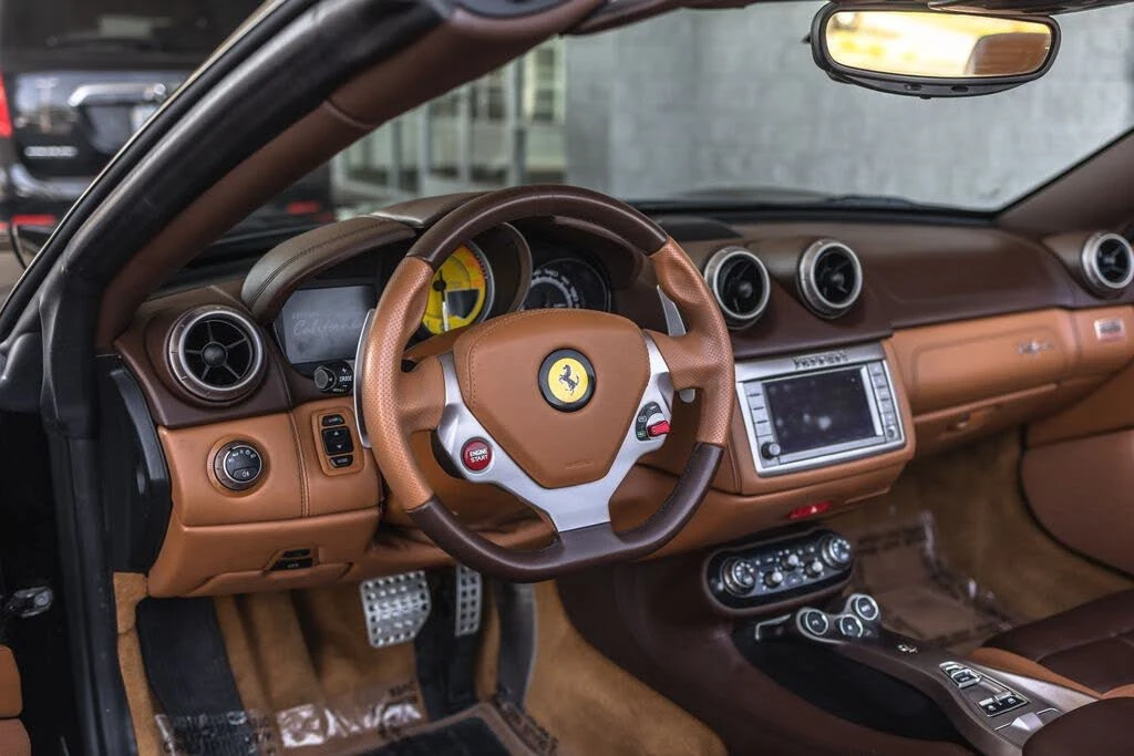 2010 Ferrari California - Image 15 of 18